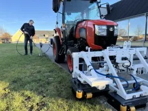 brehat-med-frontbom-DK6